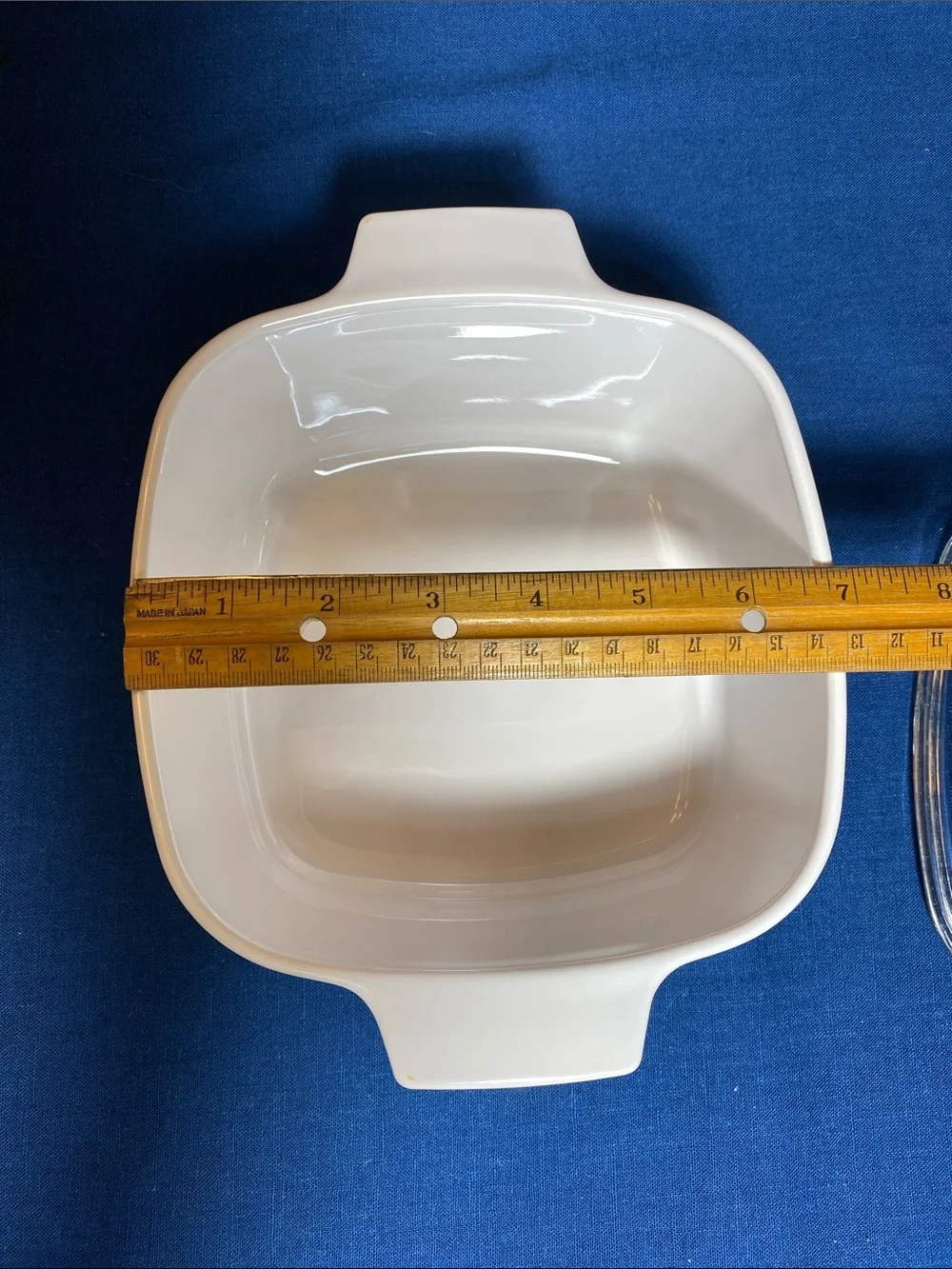 Corningware Vintage 1.5 liter Casserole A-1.5L in Abundance pattern with lid